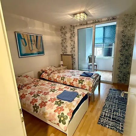 Petit Paradis 74 Grand Rue