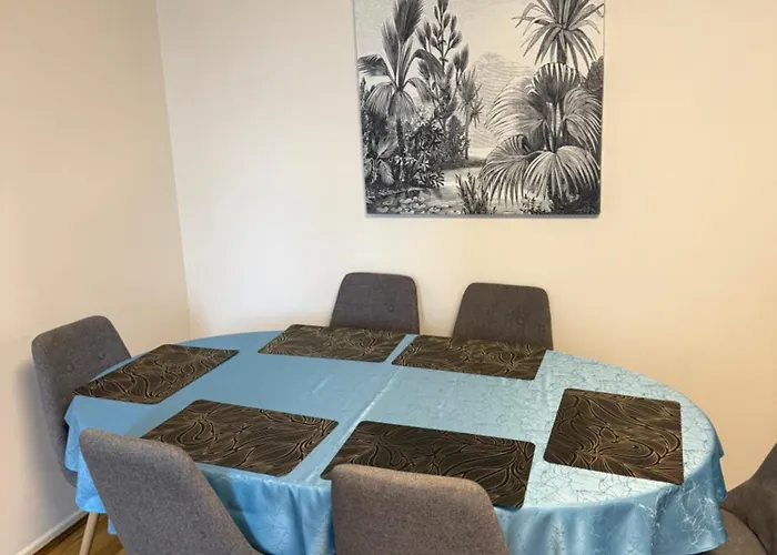 Petit Paradis 74 Grand Rue *